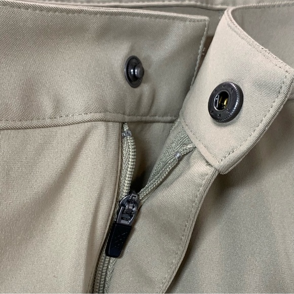 Rhone Men’s Commuter 9" Shorts in Khaki - Picture 12 of 16